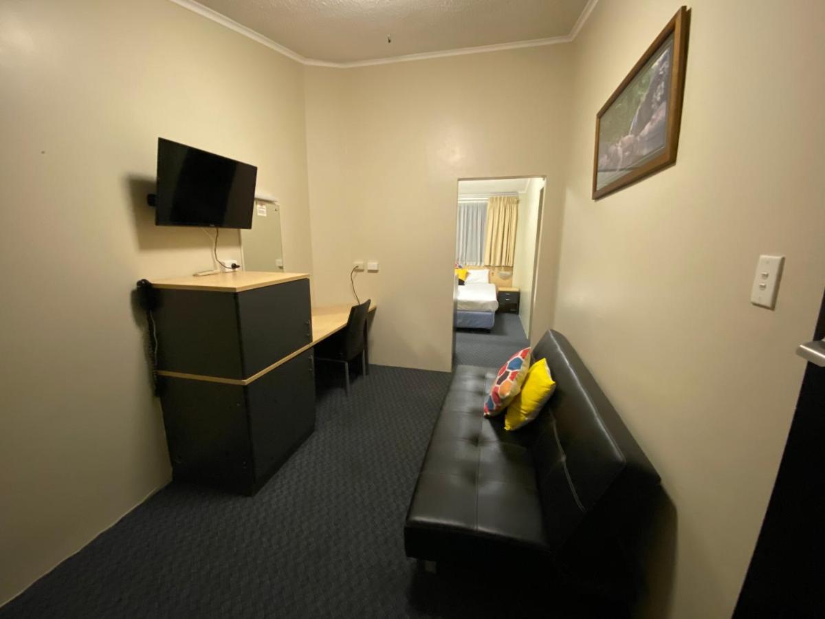 Taree Motor Inn Exteriör bild